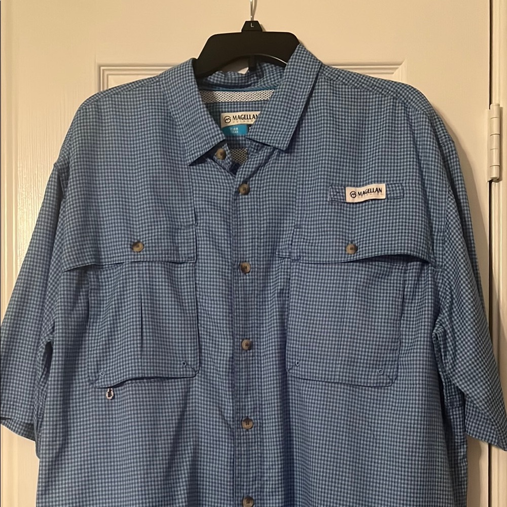 Magellan Outdoors Blue Checkered Casual Button Down Shirt